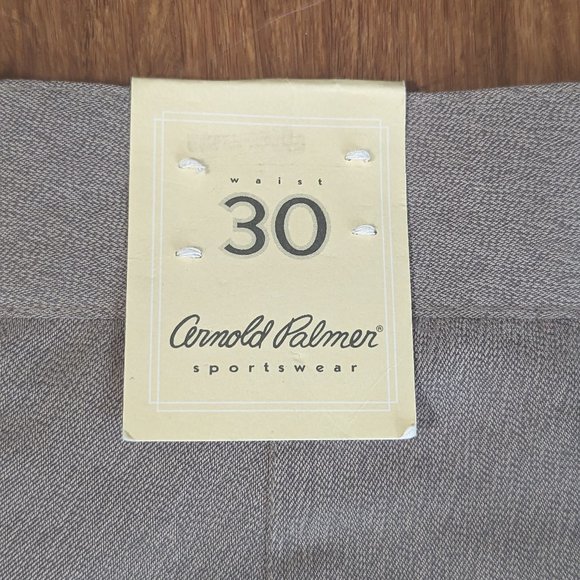 Arnold Palmer Khaki Tan Pleated Shorts - Picture 4 of 10